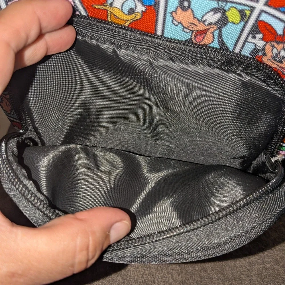 Disney‎ Parks Mickey & Friends Character Canvas Crossbody Bag Multicolor NWOT
